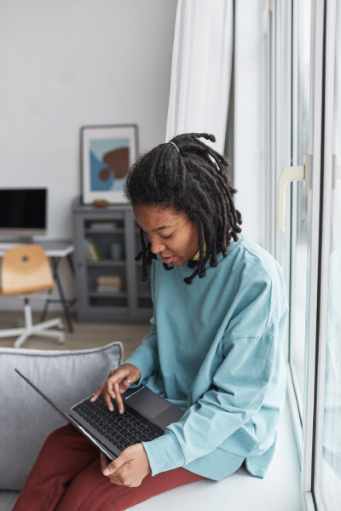 Woman on laptop