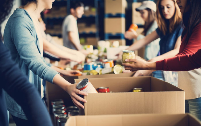 Volunteer Food Drive